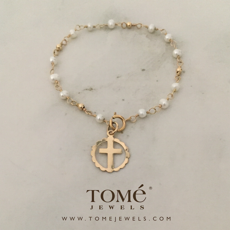 Alternative view of Pulsera con cruz