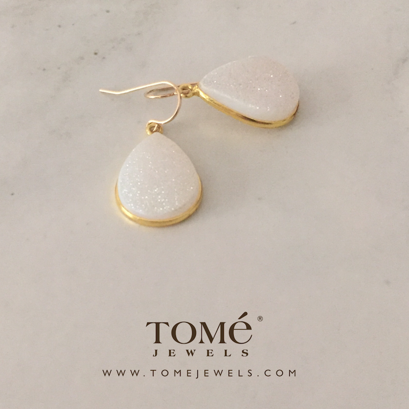 Aretes con gota Druza Blanca