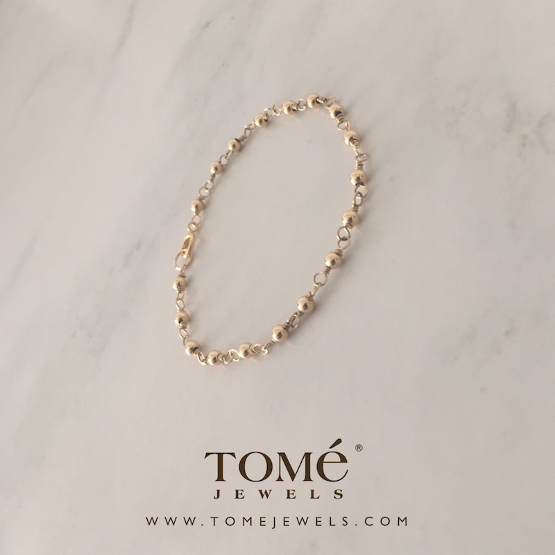 Alternative view of Pulsera con Cuentas Doradas