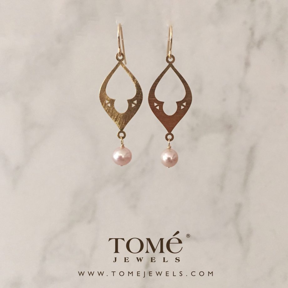 Alternative view of Aretes Felicidad con Perla Rosa