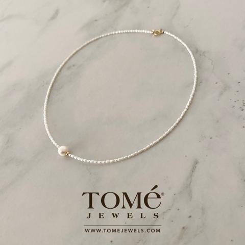 Collar corto con Perlas Blancas